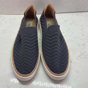 UGG Women's Sammy Slip On